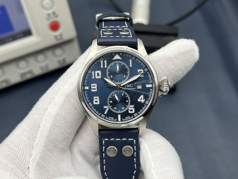 IWC 파일럿 시리즈 오픈백 문페이즈 오토매틱 시계 001-251558