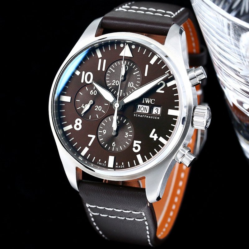 IWC 파일럿 시리즈 남성 오토매틱 시계 001-251574