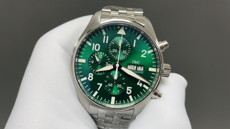 IWC 파일럿 그린 다이얼 레드 골드 시계 001-251573