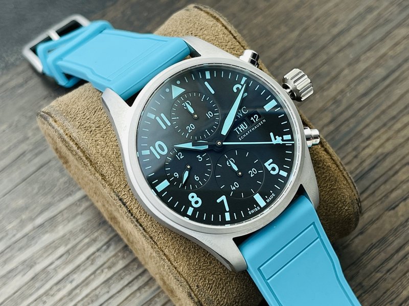 IWC 파일럿 티타늄 오토매틱 시계 001-251575