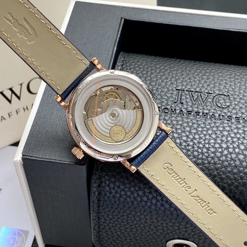 IWC 포르투기제 시리즈 포인터 캘린더 시계 001-251578