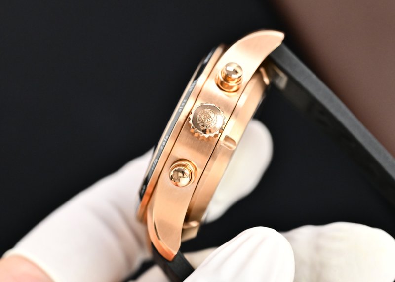 IWC 파일럿 시리즈 고성능 크로노그래프 시계 001-251585
