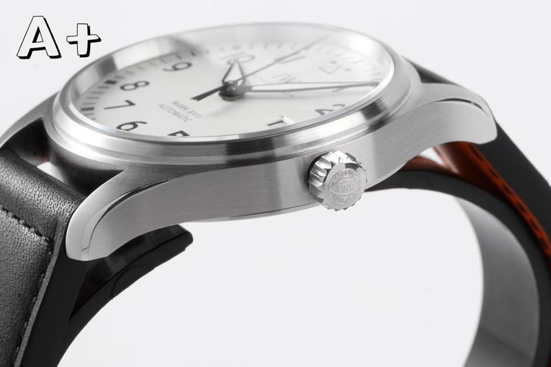 IWC 파일럿 마크 18 헤리티지 시계 001-251617