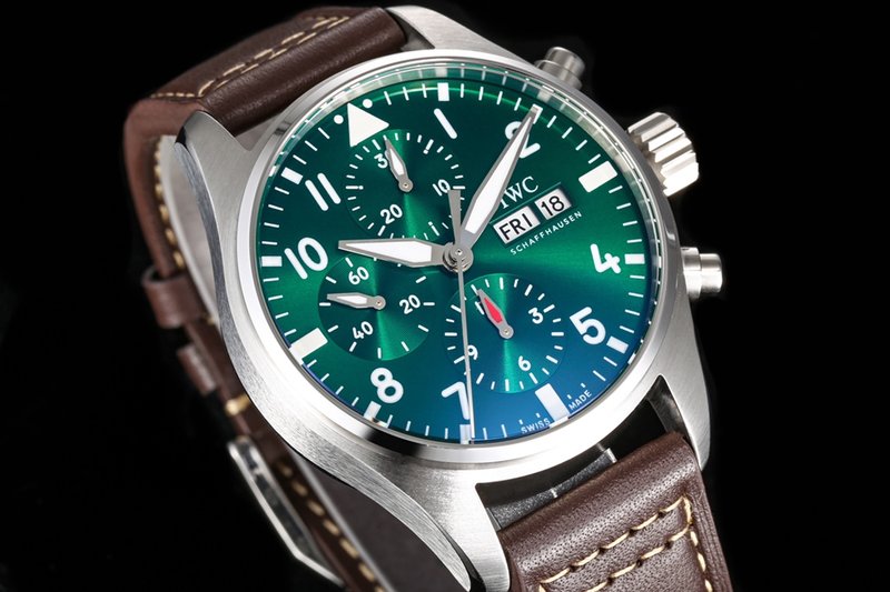 IWC 파일럿 시리즈 스테인리스 오토매틱 시계 001-251620