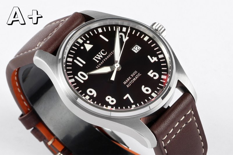 IWC 파일럿 마크 18 헤리티지 시계 001-251631