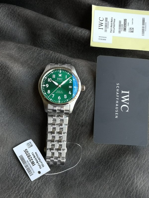 IWC 파일럿 시리즈 테인리스 스틸 그린 다이얼 오토매 001-251663