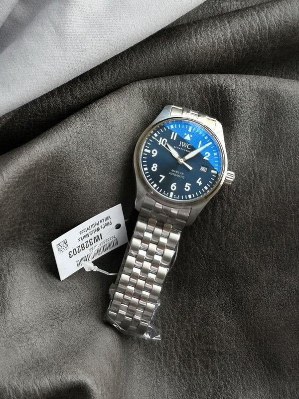 IWC 파일럿 시리즈 틸 블루 다이얼 오토매틱 시계 001-251664