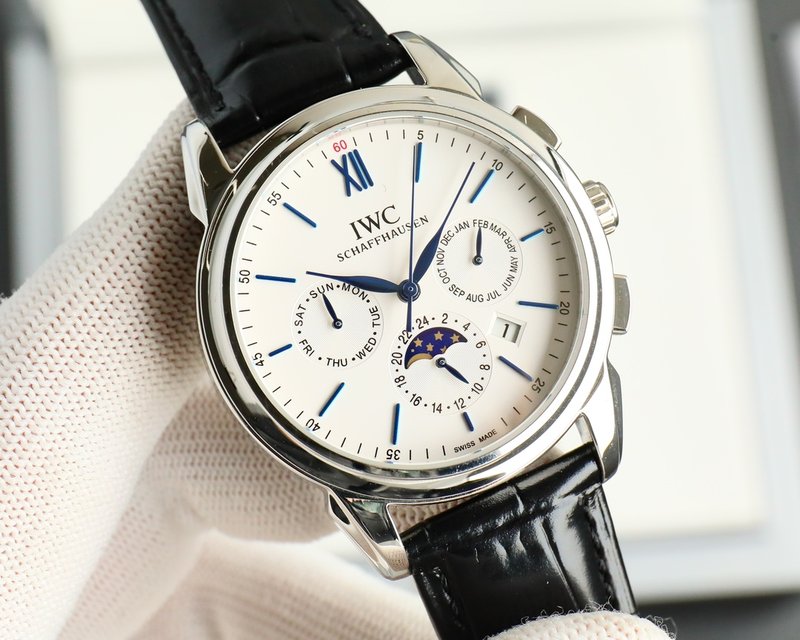 IWC 포르투기제 오토매 무브먼트 시계 001-251685