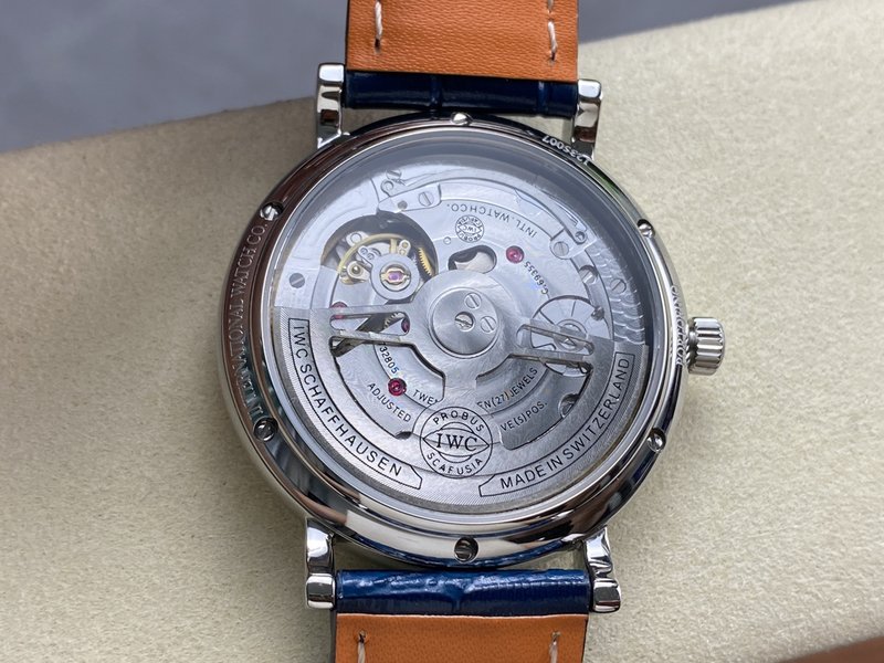 IWC 포르투기제저 오토매틱 문페이즈 시계 001-251686