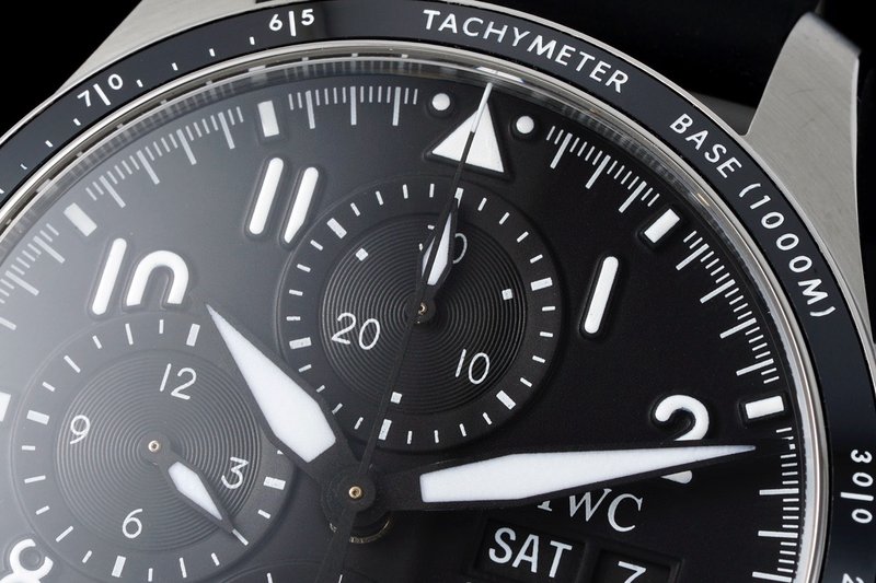 IWC 파일럿 하이퍼포먼스 크로노그래프 001-251696