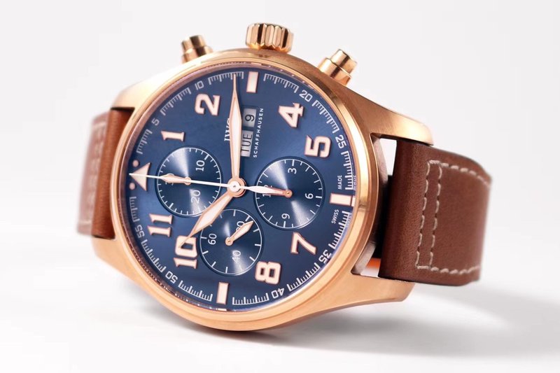 IWC 파일럿 크로노그래프 로즈골드 블루 다이얼 001-251705