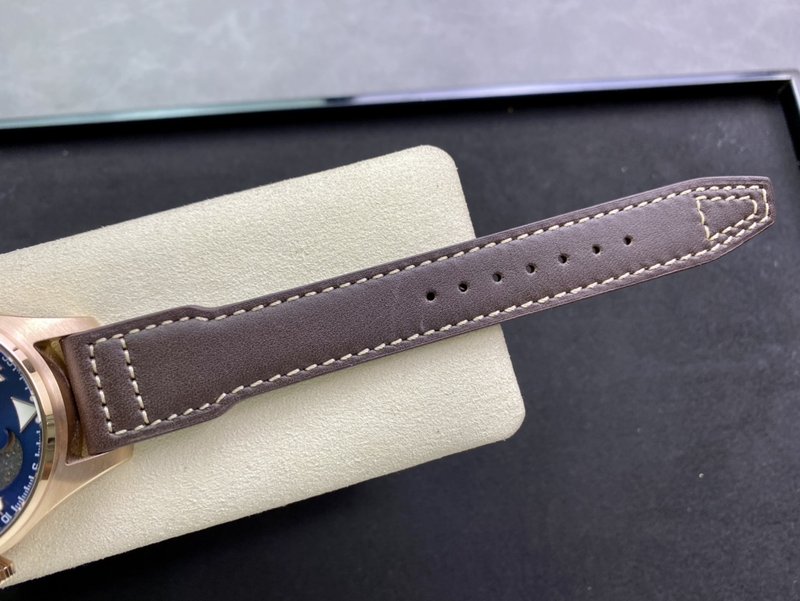 IWC 파일럿 워치 진 월페이저 투르비옹 시계 001-251709