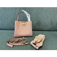 발렌티노 스몰 그레인 레더 숄더백 001-252033
