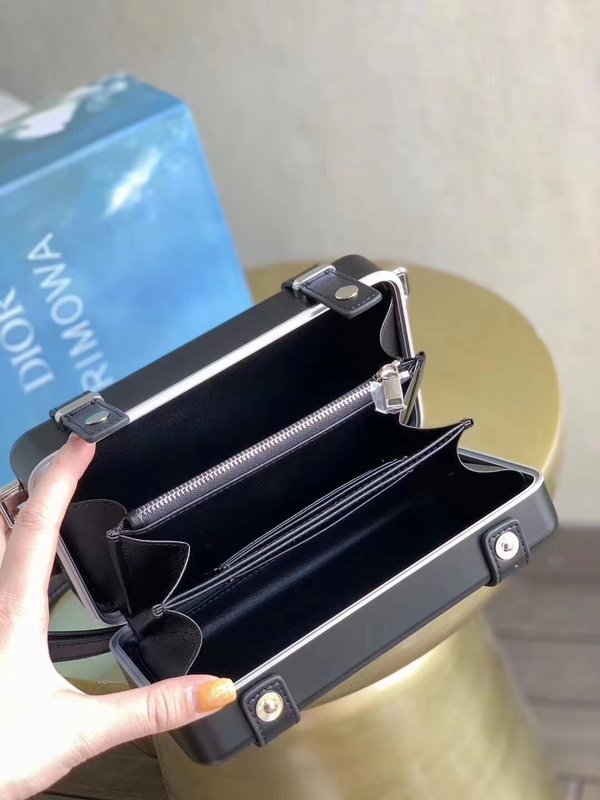 리모와 디올 콜라보 블랙 미니백 001-252200