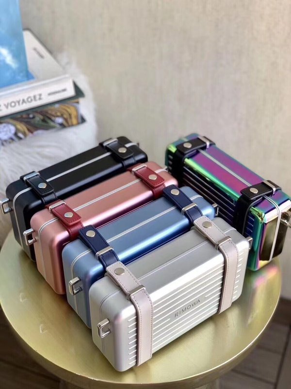 리모와 디올 콜라보 라즈베리 핑크 미니백 001-252201