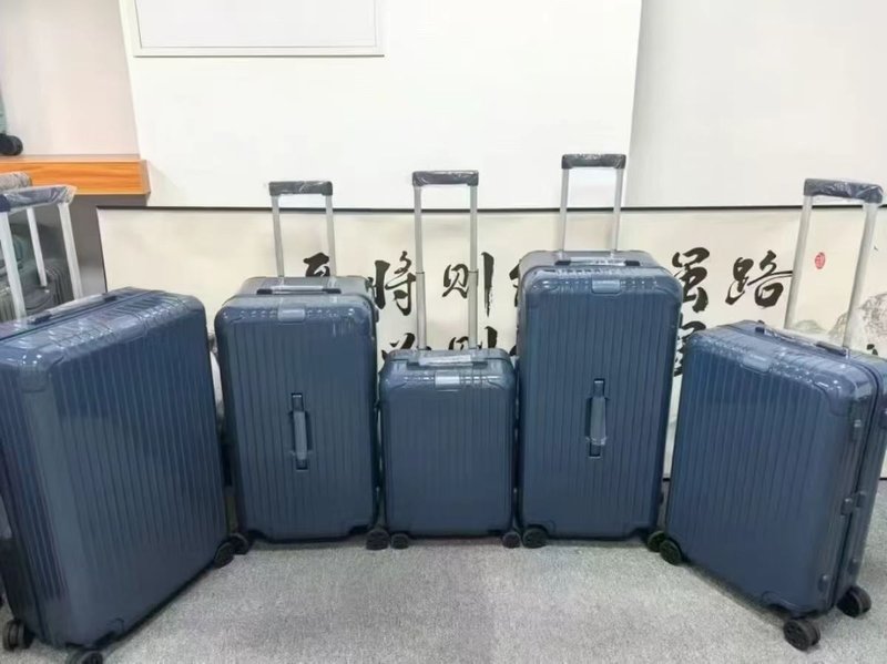 리모와 딥씨 블루 경량 여행용 캐리어 001-252285