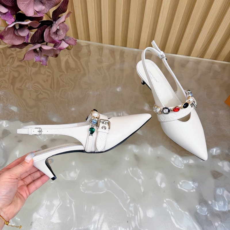 루이비통 바이브 체인 백스트랩 뾰족구두 샌들 001-252354