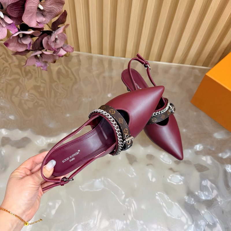 루이비통 바이브 체인 백스트랩 뾰족구두 샌들 001-252370