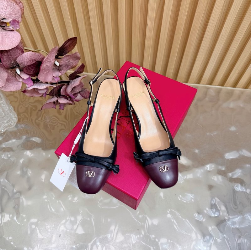 발렌티노 리본 스플릿 컬러 굽 샌들 001-252559