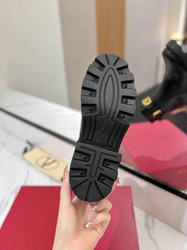 발렌티노 빈티지 버클 라운드 토우 레더 부츠 001-252577