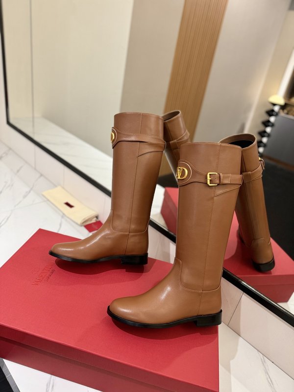 발렌티노 빈티지 버클 라운드 토 니부츠 001-252585