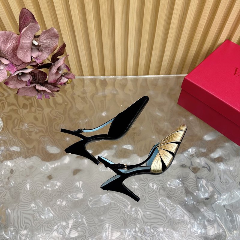 발렌티노 피쉬스케일 다이아몬드 힐 샌들 001-252704