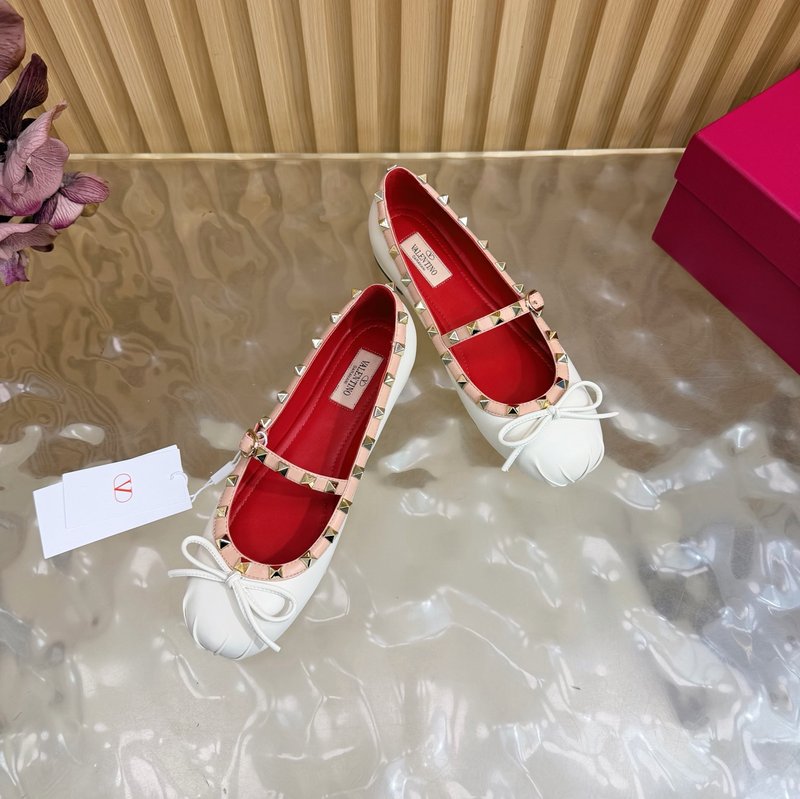 발렌티노 스테드 발레리나 플랫슈즈 001-252724