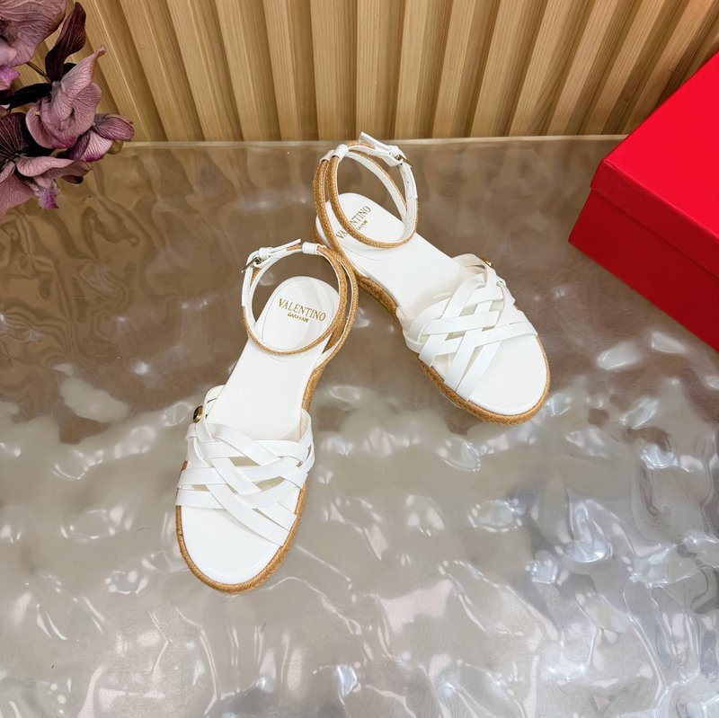 발렌티노 V 버클 로프 샌들 001-252763