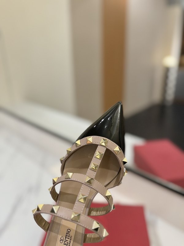 발렌티노 스터드 뾰족구두 페이던트 하이힐 슬리퍼 001-252815