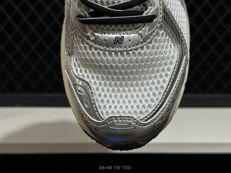 뉴발란스 860V2 콜라보 레트로 러닝화 001-253614