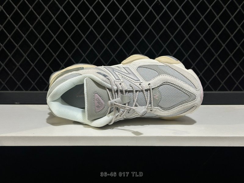 뉴발란스 NB9060 레트로 캐주얼 스니커즈 001-253630