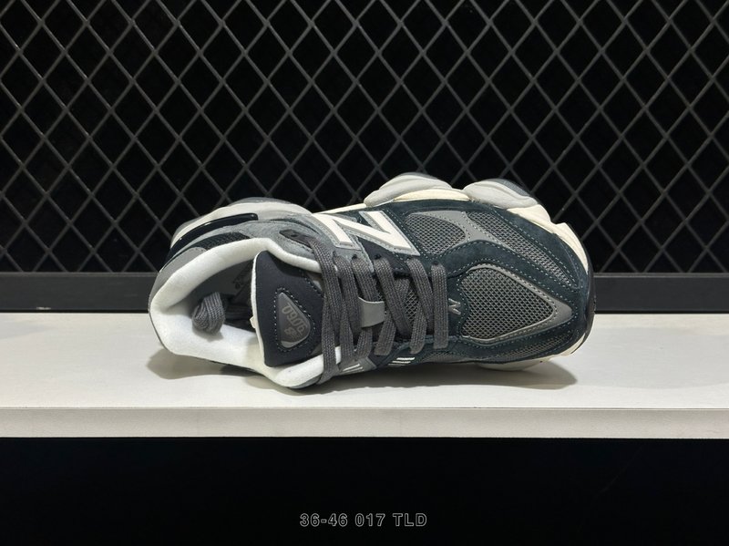 뉴발란스 NB9060 레트로 데일리 러닝화 001-253643