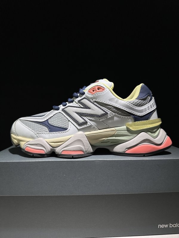 뉴발란스 NB9060 레트로 데일리 스니커즈 001-253674