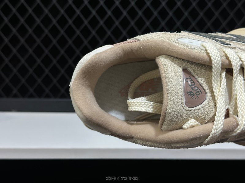 뉴발란스 9060 복고풍 캐주얼 러닝화 001-253711