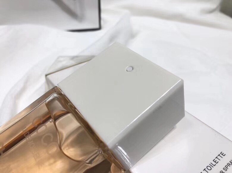 샤넬 코코 마드모아젤 오드뚜알렛 001-254636