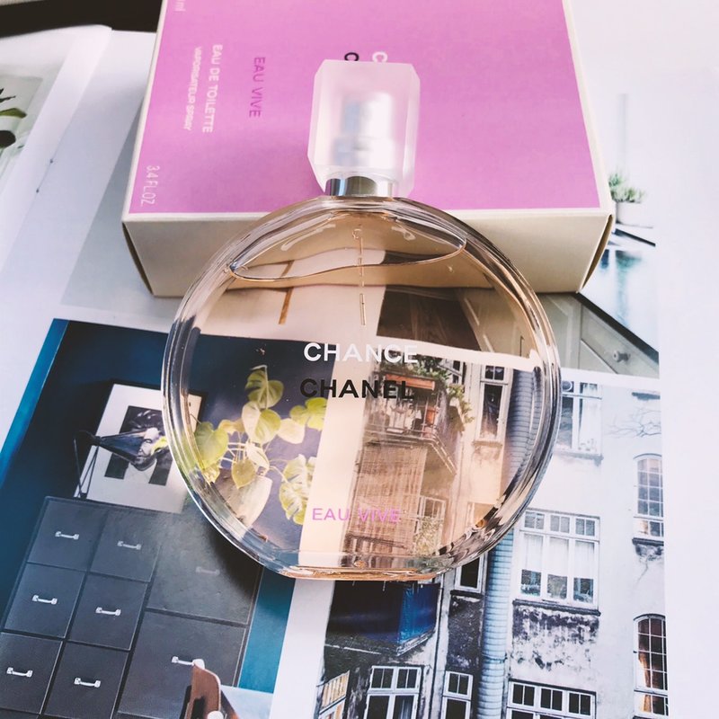 샤넬 찬스 오드뚜왈렛 001-254664