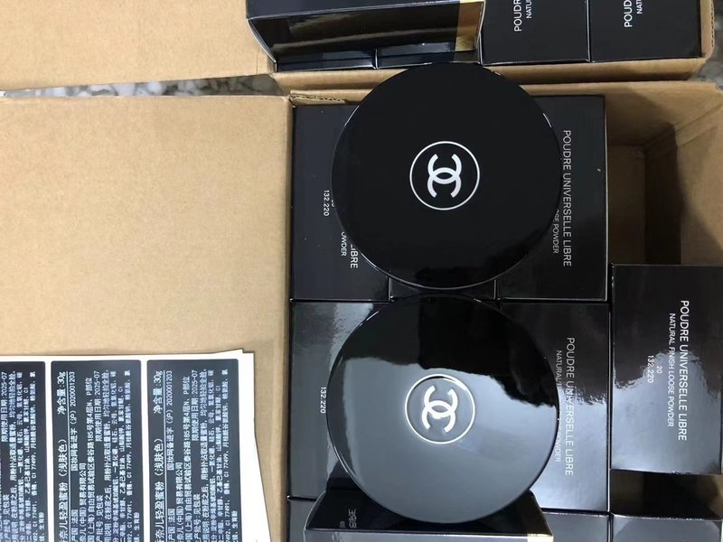 샤넬 라이트 퍼펙트 루스 파우더 30g 001-254712