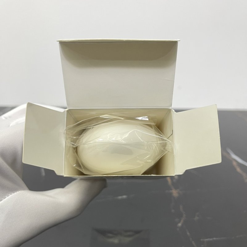샤넬 에그 핸드크림 N5 향수향 보습 001-254713