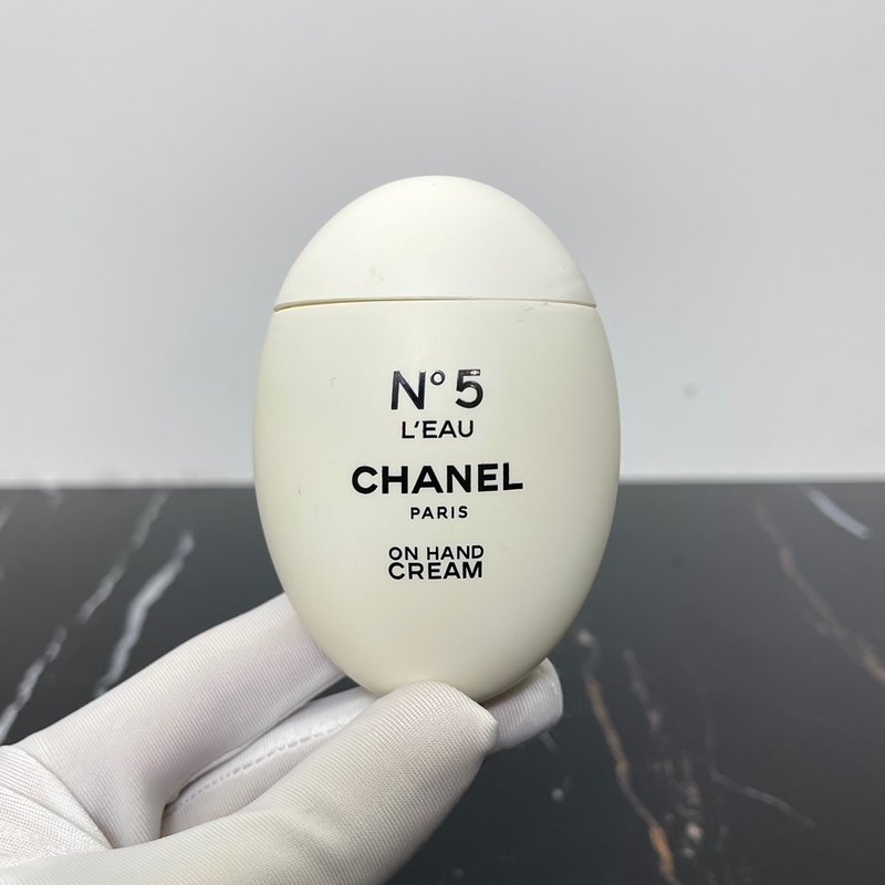 샤넬 에그 핸드크림 N5 향수향 보습 001-254713