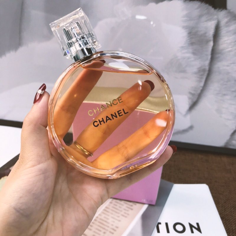 샤넬 찬스 오드뚜왈렛 로우 100mL 001-254765