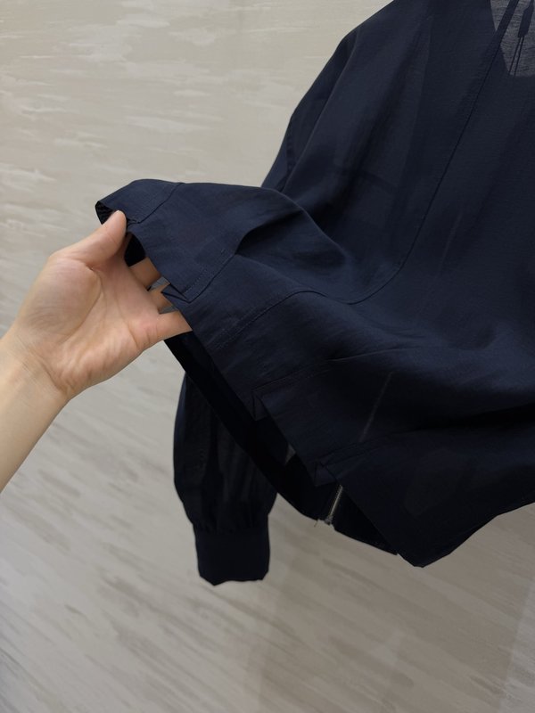프라다 텐셀 리넨 혼방 선블록 자켓 001-255561