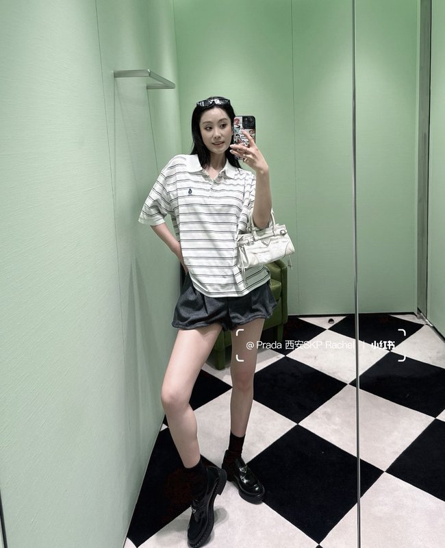 프라다 여름 스트라이프 폴로 반팔 티셔츠 001-255581