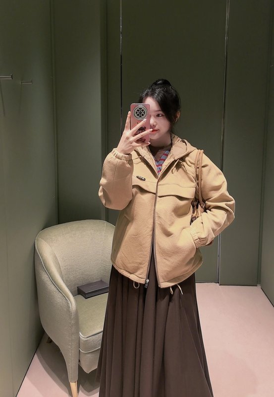 프라다 카키색 플리스 후드 자켓 001-255584