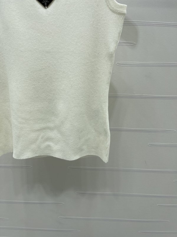 프라다 트라이앵글 로고 니트 조끼 001-256049