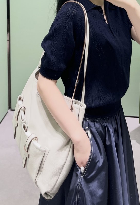 네이비 명선 미디 A 라인 스커트 001-256071