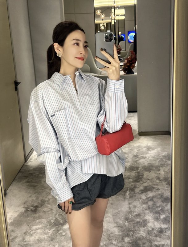 블루 화이트 스트라이프 하프 지퍼 셔츠 001-256078