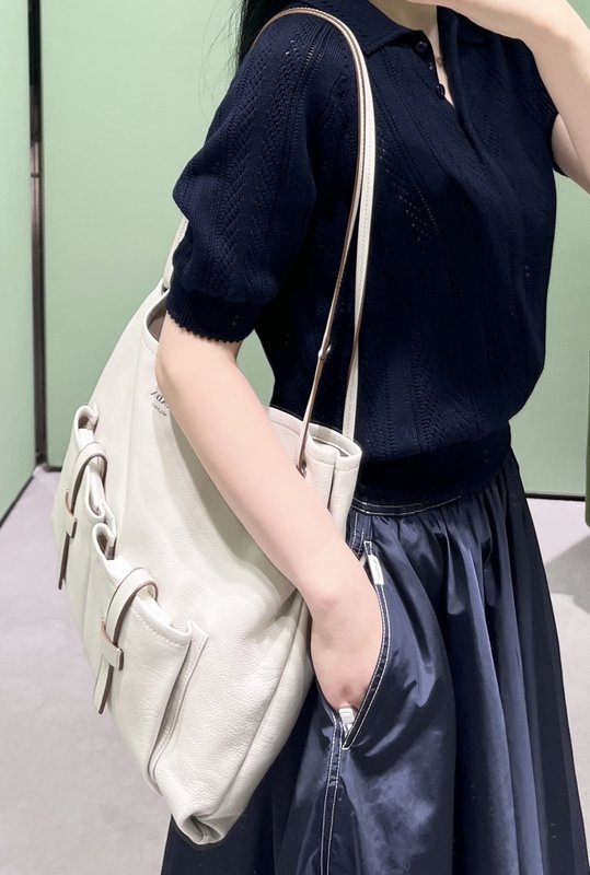 프라다 네이비 나일론 A 라인 스커트 001-256079