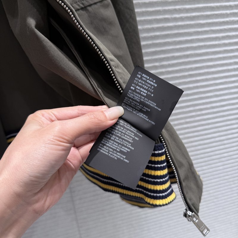 진회색 스트라이프 야구 자켓 001-256082