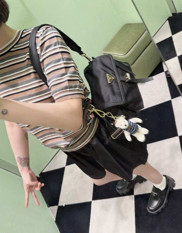 레트로 브라운 스트라이프 니트 반팔 티셔츠 001-256179