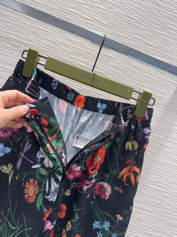 구찌 신상 경량 프린팅 롱팬츠 001-256253